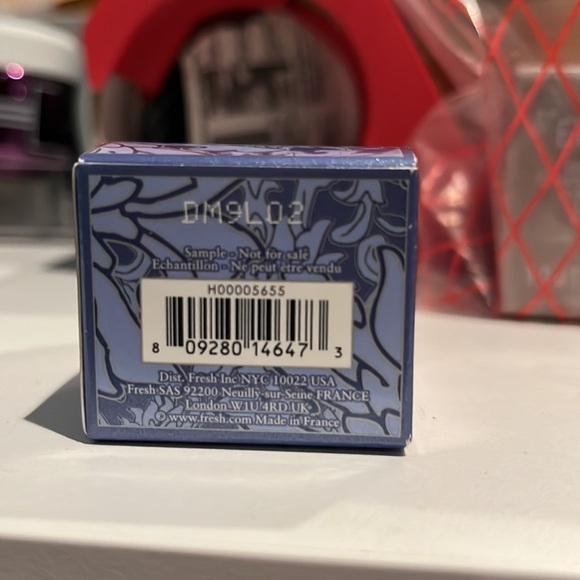 Fresh lotus youth moisterizer 0.23 oz - Picture 2 of 2